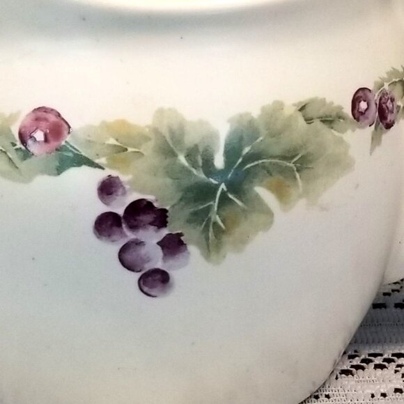 Pfaltzgraff Jamberry Large Ceramic Pitcher Jug 2 Quart Microwave and Oven Safe - Picture 3 of 7